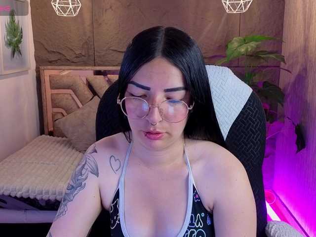 mia-jons2 live webcam show
