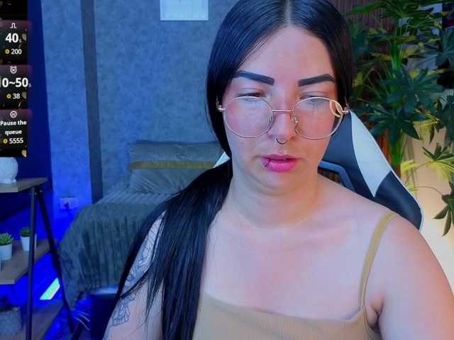 mia-jons2 live cam on BongaCams
