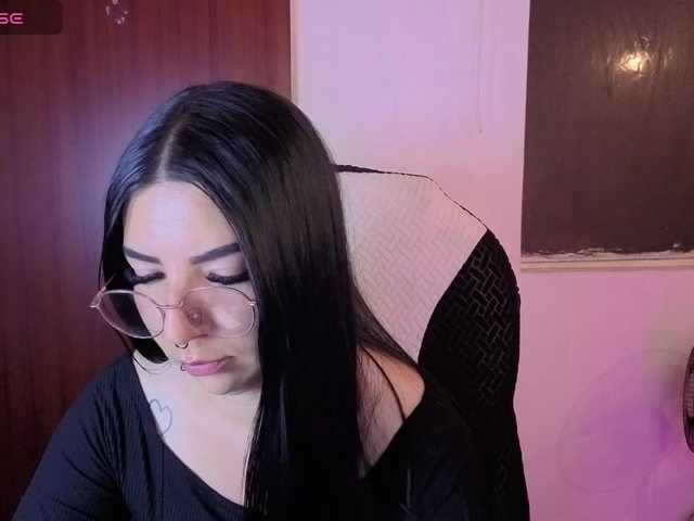 mia-jons2 live cam on BongaCams
