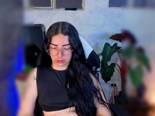 mia-jons2 live webcam show