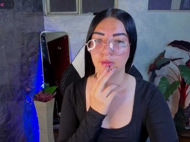 mia-jons2 live webcam show