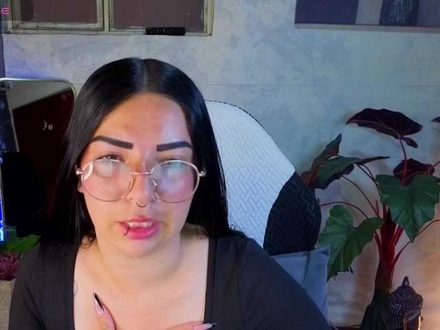 mia-jons2 live webcam show