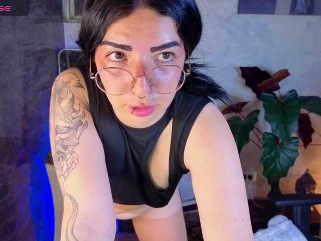 mia-jons2 live webcam show