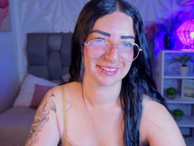 mia-jons2 live cam on BongaCams