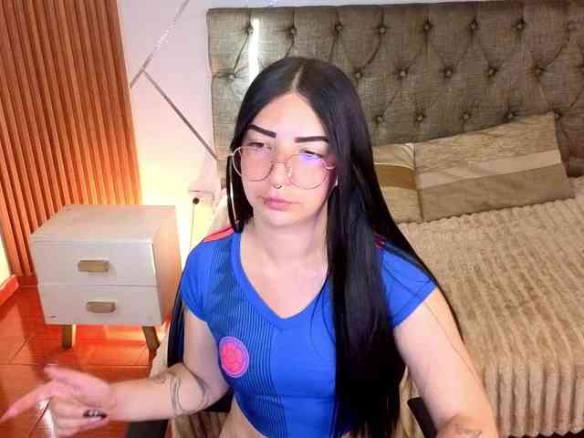 mia-jons2 webcam