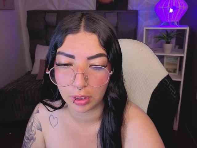 mia-jons2