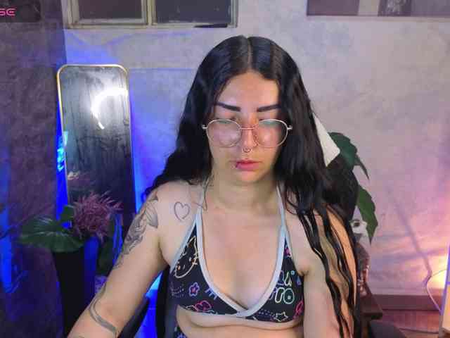 mia-jons2 webcam