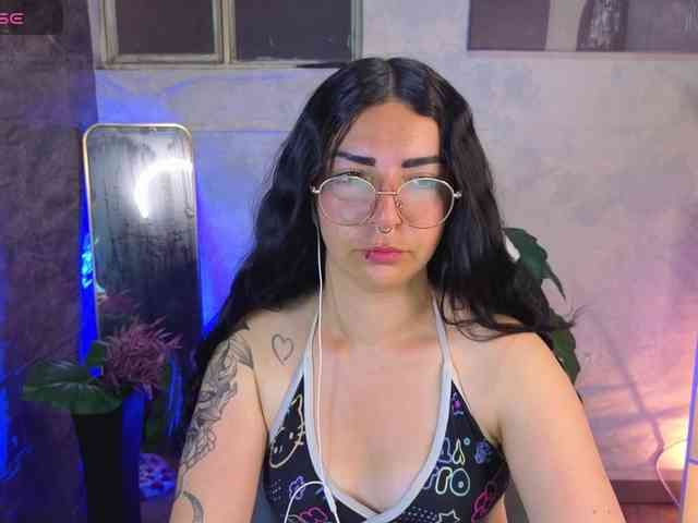 mia-jons2 webcam