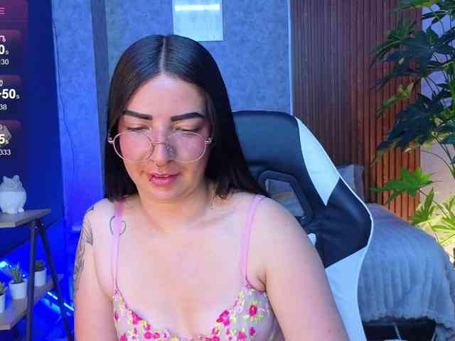 mia-jons2 webcam