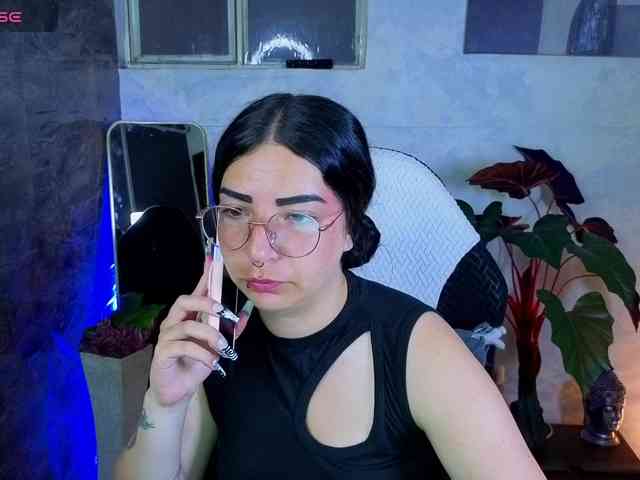 mia-jons2 webcam