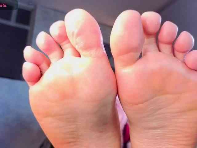mia-jons2 webcam
