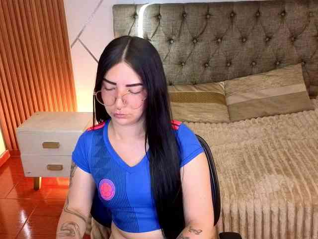mia-jons2 webcam