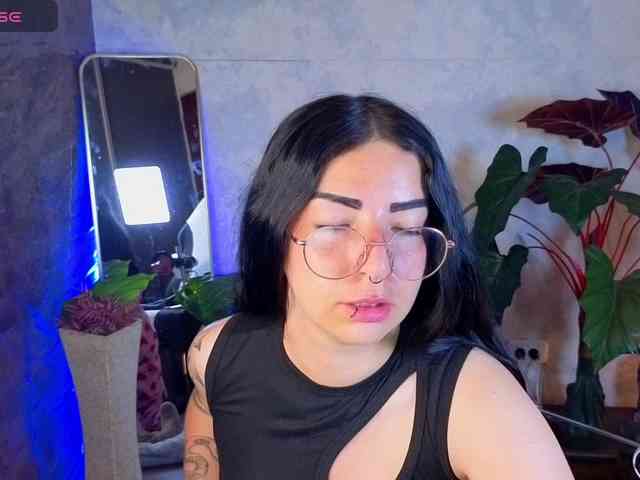 mia-jons2 webcam