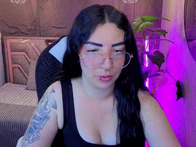 mia-jons2 webcam