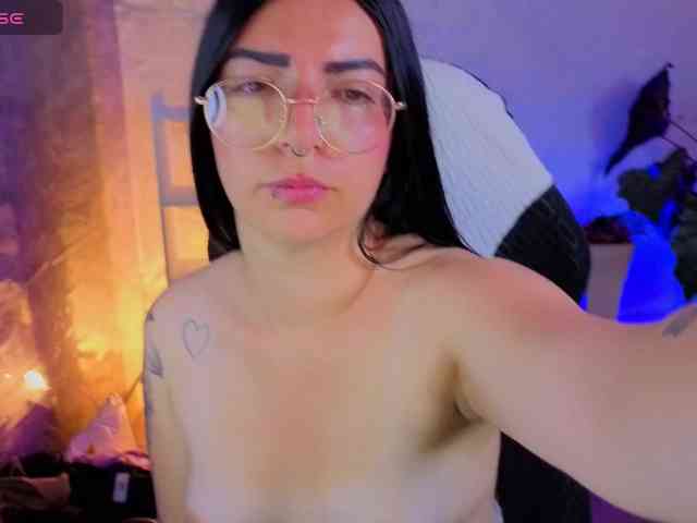 mia-jons2 webcam