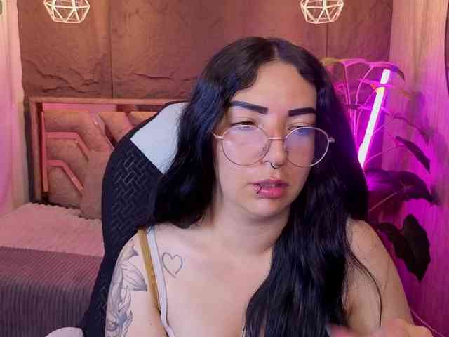 mia-jons2 webcam