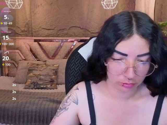 mia-jons2 webcam
