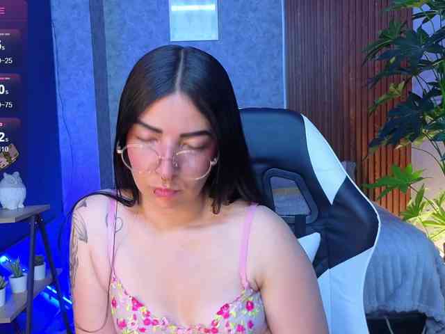 mia-jons2 webcam