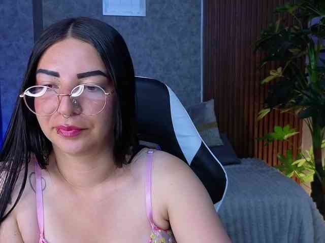 mia-jons2 webcam