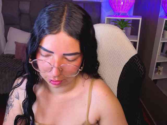mia-jons2 webcam