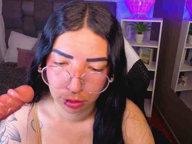 mia-jons2 webcam