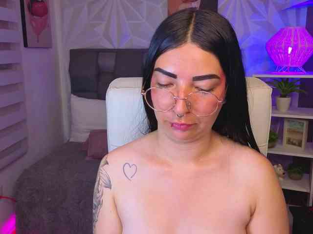 mia-jons2 webcam