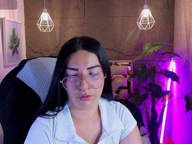 mia-jons2 webcam
