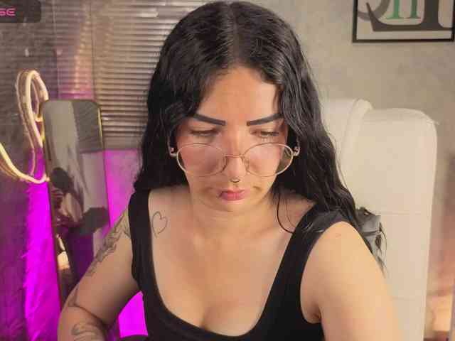 mia-jons2 webcam