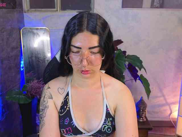 mia-jons2 webcam