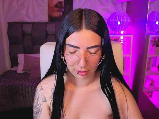mia-jons2 webcam