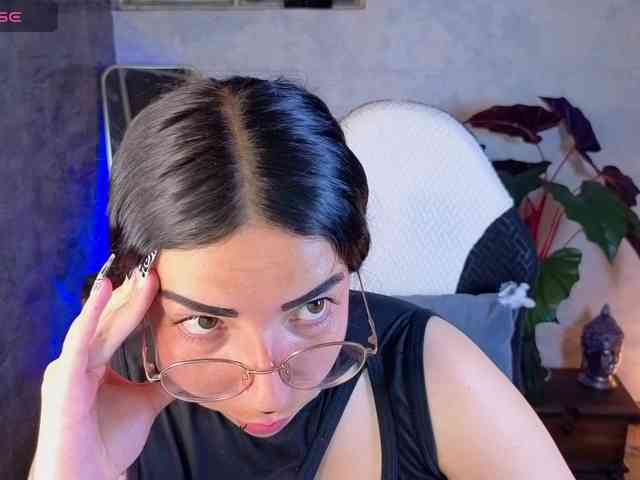mia-jons2 webcam