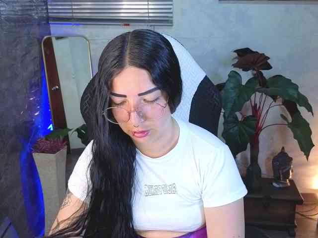 mia-jons2 webcam