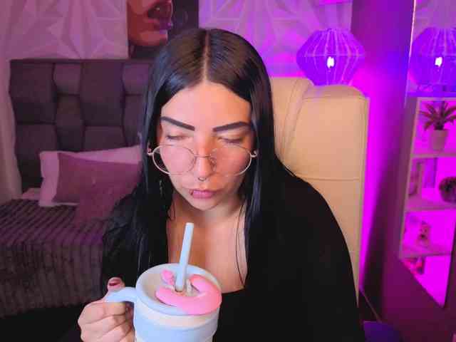 mia-jons2 webcam