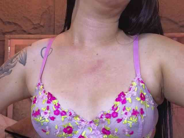 mia-jons2 webcam