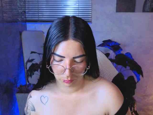 mia-jons2 webcam