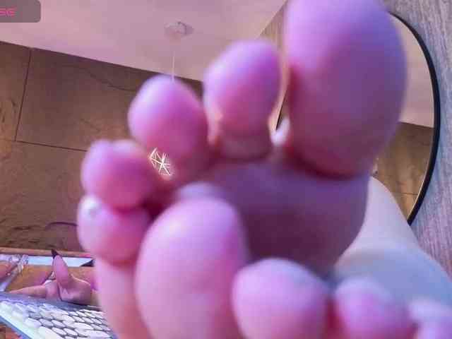 mia-jons2 webcam