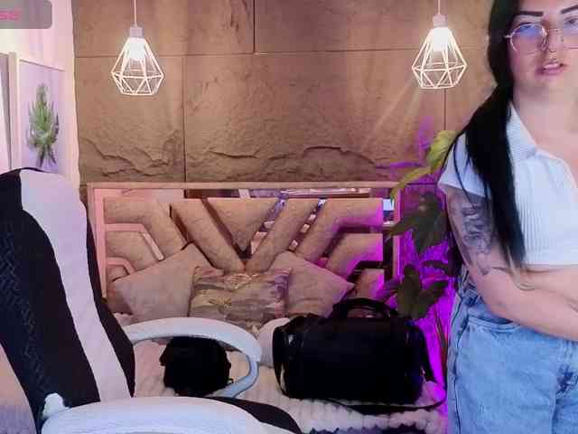 mia-jons2 webcam