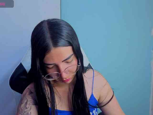 mia-jons2 webcam