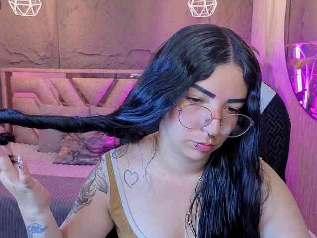 mia-jons2 webcam