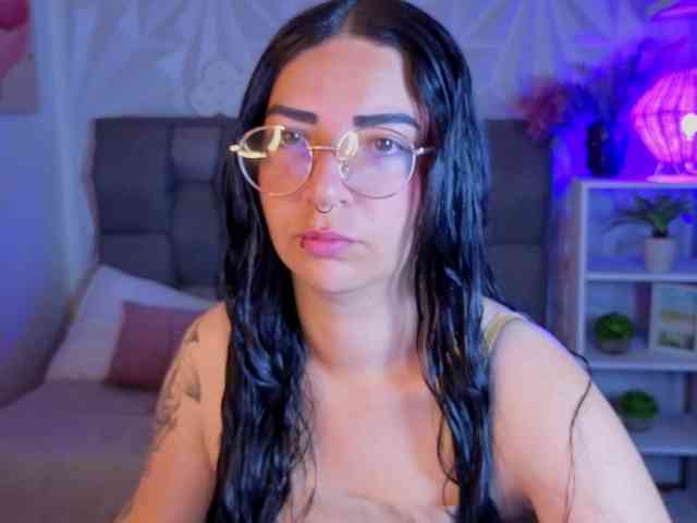 mia-jons2 webcam