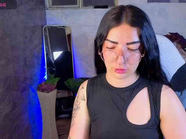 mia-jons2 webcam
