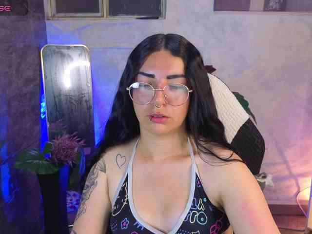 mia-jons2 mia-jons2