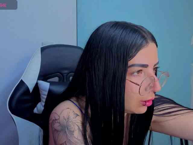 mia-jons2 webcam