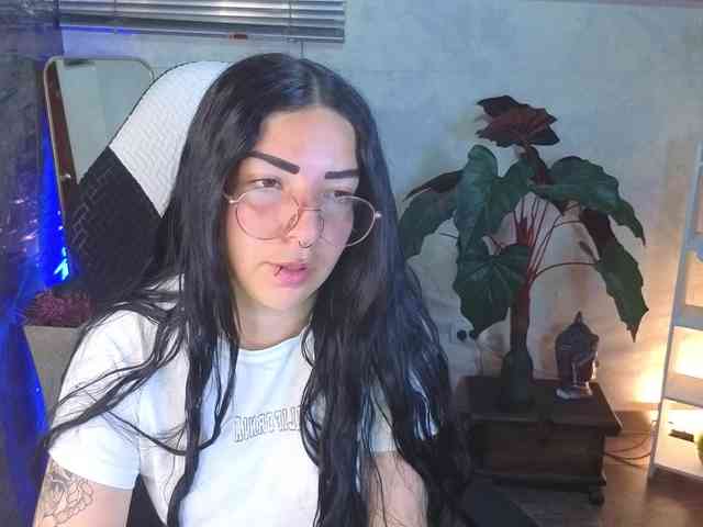 mia-jons2 webcam