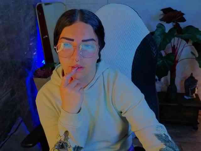 mia-jons2 webcam