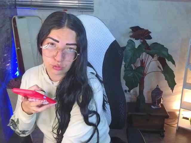 mia-jons2 webcam