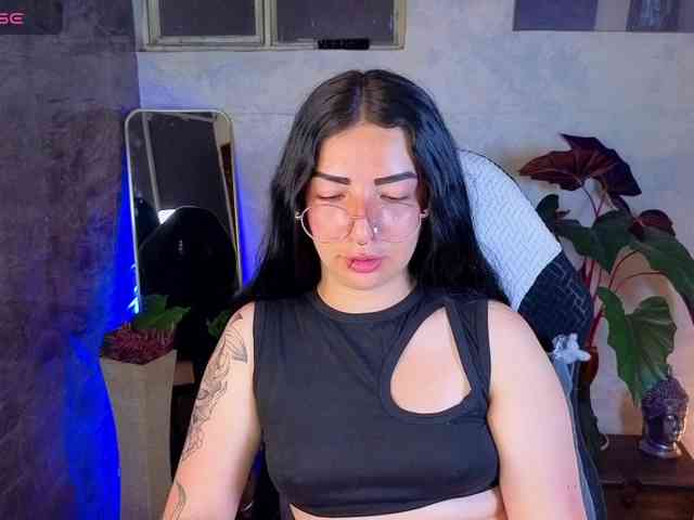 mia-jons2 webcam