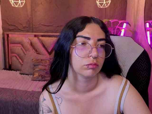 mia-jons2 webcam