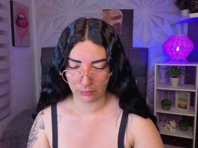 mia-jons2 webcam
