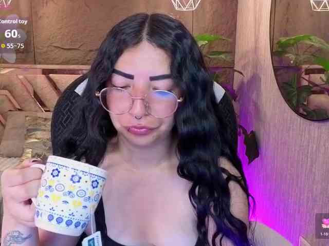 mia-jons2 webcam